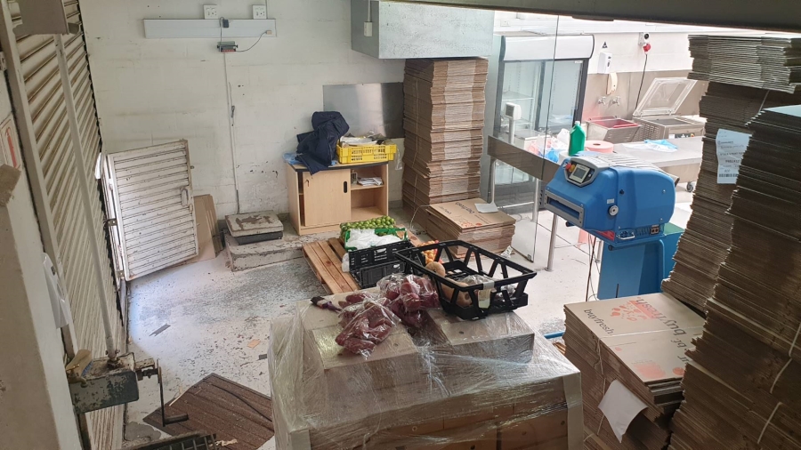 To Let Commercial Property for Rent in Woodstock Western Cape